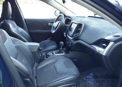 2015 Jeep Cherokee Trailhawk z USA, uszkodzony, nr VIN 1C4PJMBS5FW605123